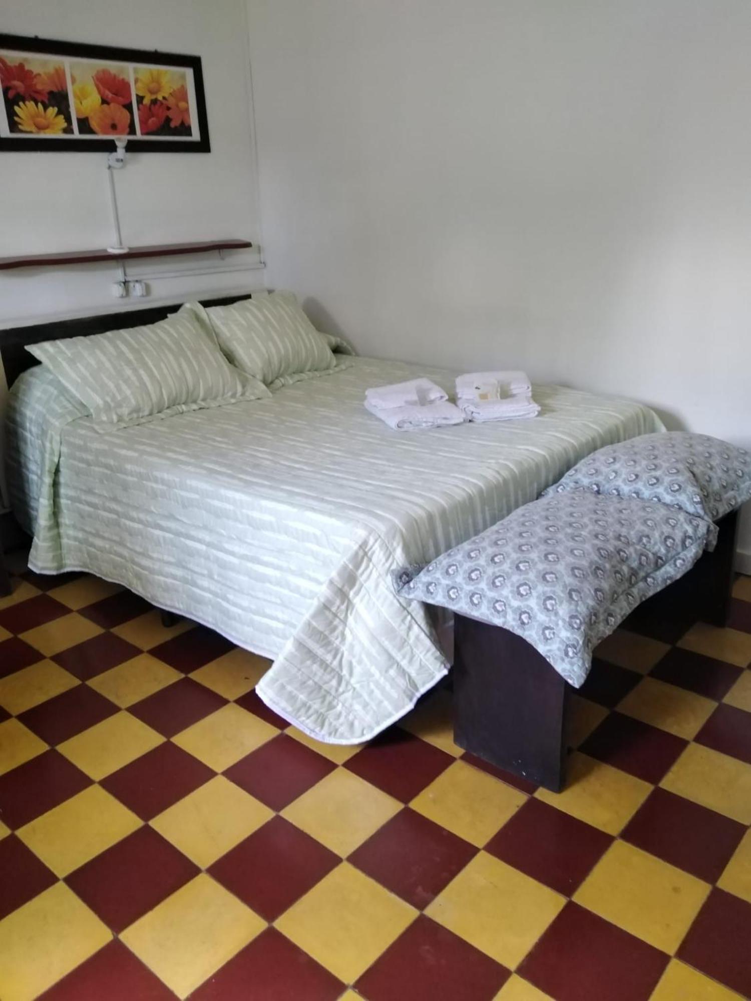 Apartamento Monoambiente Independiente En Salto Ciudad Lägenhet Exteriör bild